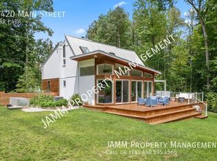 2420 Main St, Peninsula, OH 44264