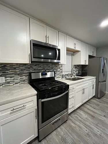 1 bed, 1.0 bath, $1,700 Photo 1
