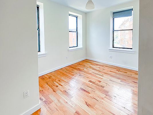 4th image of 591 Franklin Ave #9CD