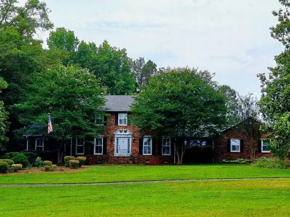 390 Virginia Hills Rd, Royston, GA 30662