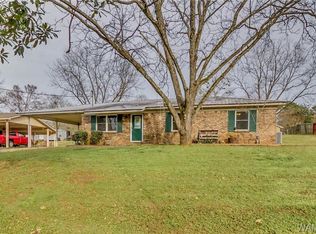 74 Ivy Ln, Moundville, AL 35474