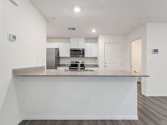 5th image of 4826 Wine Ridge Ave