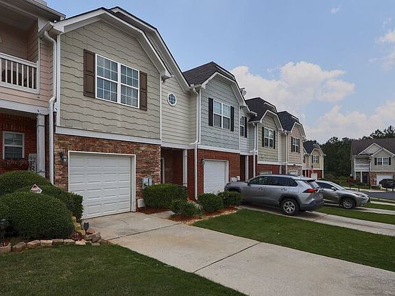 2nd image of 2119 Hasel St