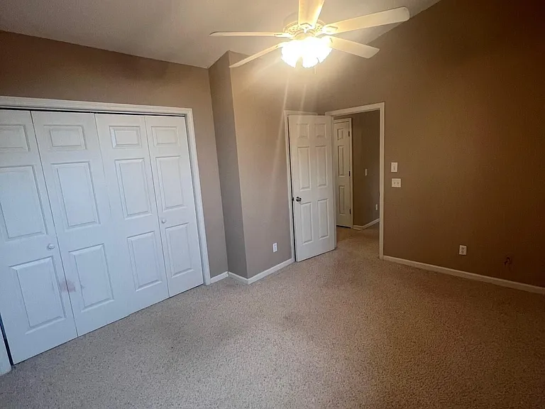 2942 Mulberry Ln #E — Photo 5