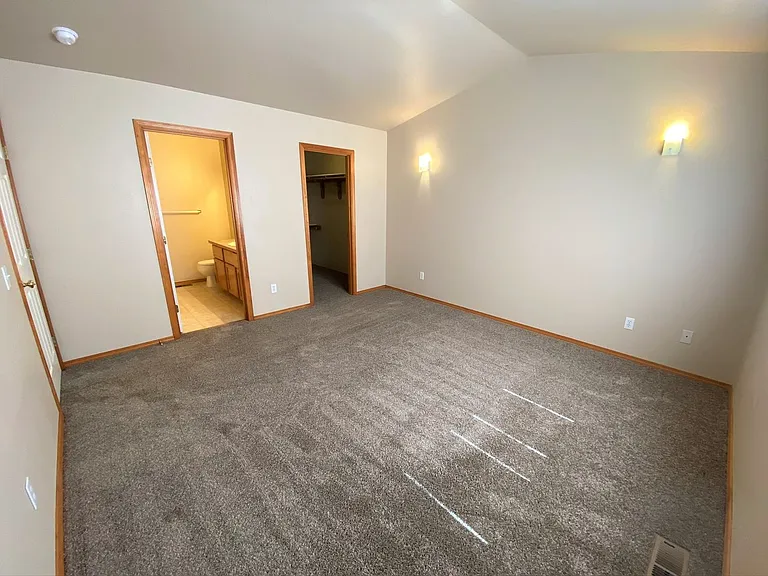 602 E Country Side Ave — Photo 15