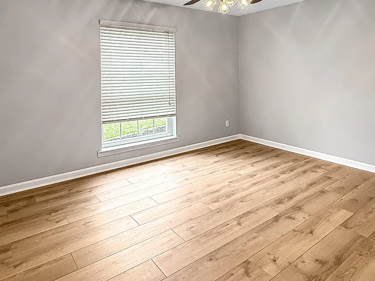 903 Canberra Rd — Photo 12