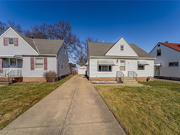 2nd image of 2606 Russell Ave
