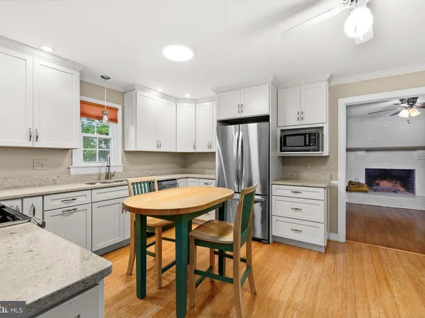 101 Cleremont Dr, Fredericksburg, VA 22405