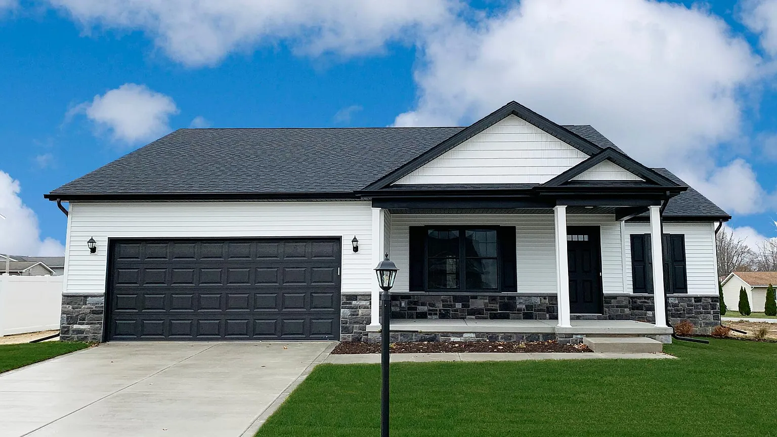 5066 Richard Dr photo 1