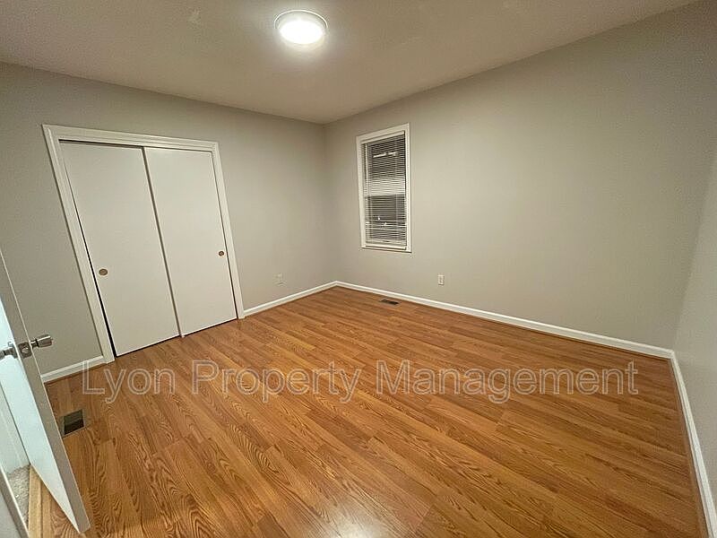 1st image of 1621 Main St Unit 3