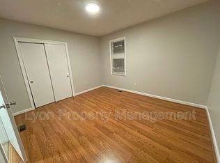 1621 Main St UNIT 3, West Warwick, RI 02893