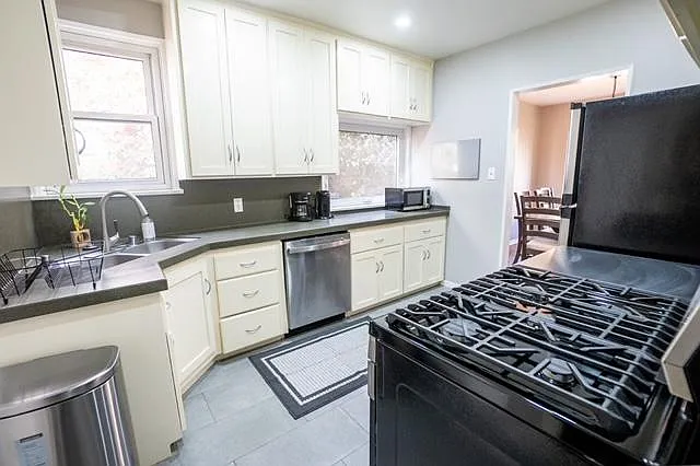 4177 Fair Ave — Photo 17