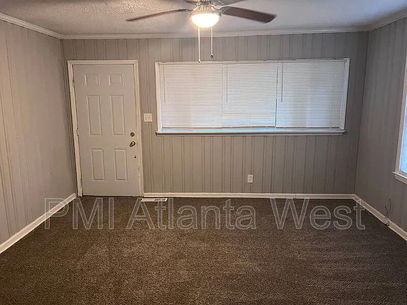 2 bed, 1.0 bath, $1,295 — Photo 1