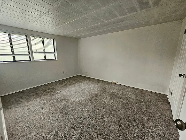 323 Ridge Point Cir #11A — Photo 18