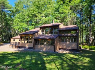 560 Route 739, Hawley, PA 18428