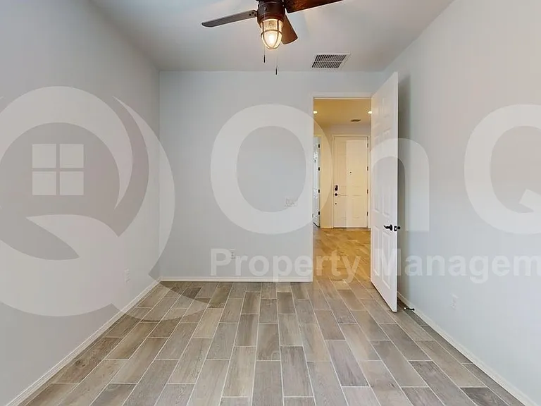 11929 E Ryscott Cir — Photo 13