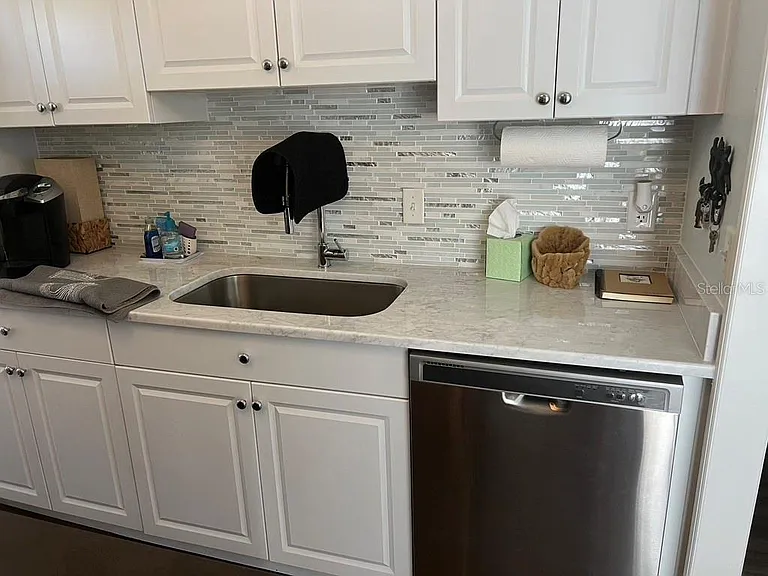 76 Heather Point Ct — Photo 14