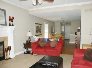 1022 SW Red Oaks Pl, Topeka, KS 66615