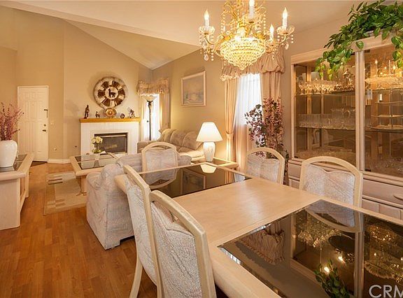 5th image of 10332 Country Grove Dr
