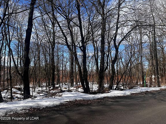 2nd image of Tresckow Rd