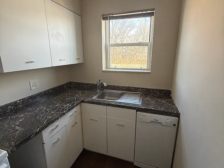 3455 Shoreline Dr #D — Photo 8
