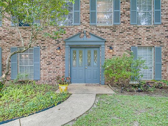 2nd image of 3230 Villagedale Dr