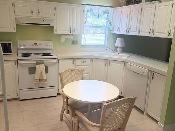 4th image of 10932 Hidden Hills Ct #33J
