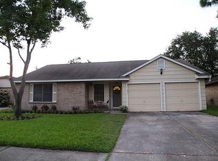 10103 Clairmont Dr, La Porte, TX 77571