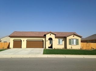 15922 Carparzo Dr, Bakersfield, CA 93314