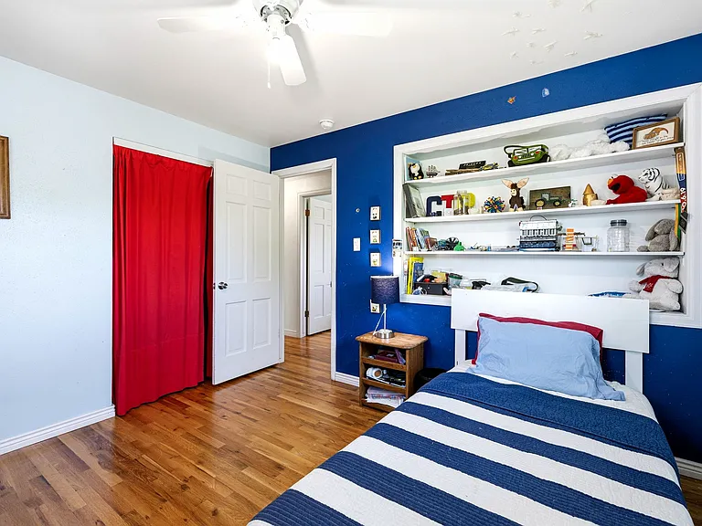 6146 S Josephine Way — Photo 12