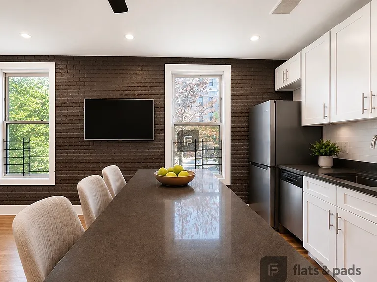 340 Sterling Pl #1R — Photo 3
