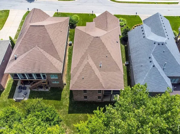 18804 Crestfield Cir, Louisville, KY 40245