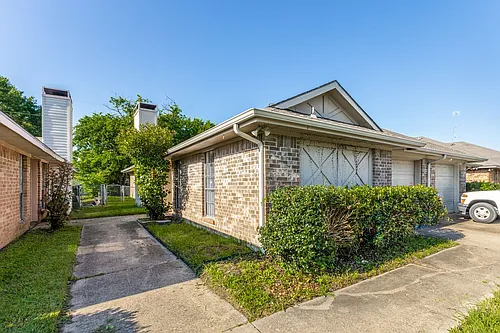 7406 Amherst Dr #B Photo 1 7406 Amherst Dr #B Photo 1
