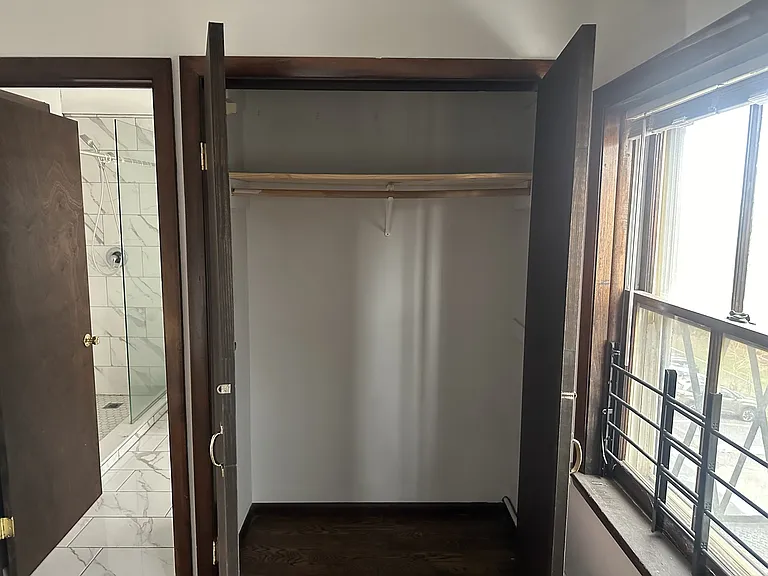 46 Warren St #4 — Photo 10