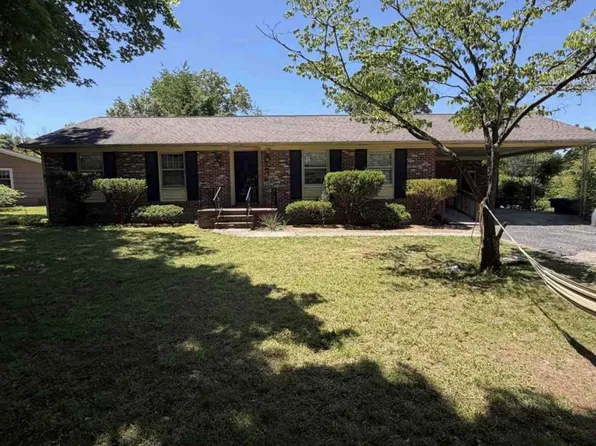 1166 Circle Dr, Cookeville, TN 38501