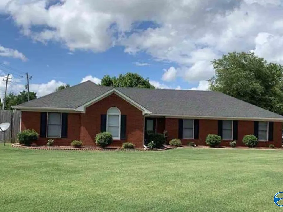 101 Hickory Trail Dr