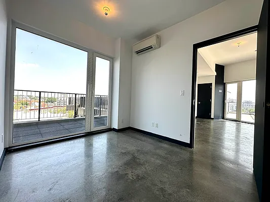 Rented by EXR | media 7