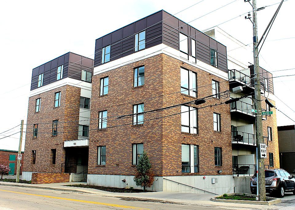 1st image of 721 E North St APT 3D