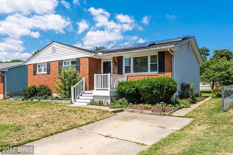 1st image of 1113 Leonard Dr