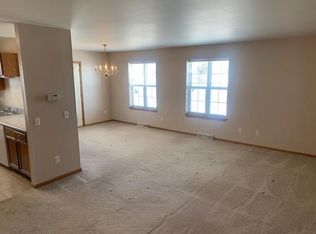 628 S 8th St #628, Mount Horeb, WI 53572