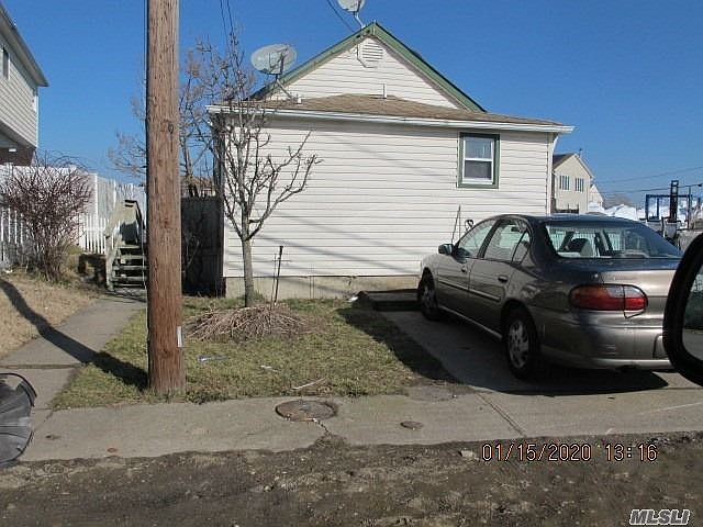 1st image of 3519 Bay Pl