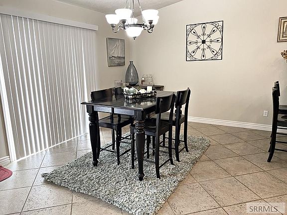 5th image of 2200 Riverstone Way