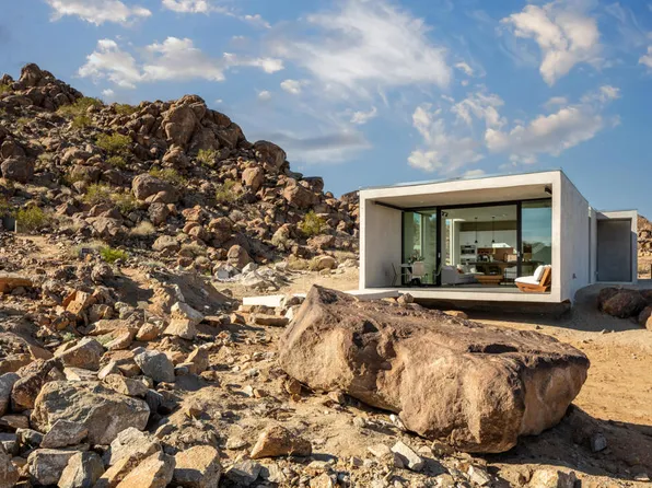 1824 Mountain Shadow Rd, Joshua Tree, CA 92252