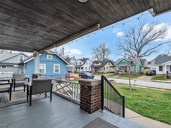 3rd image of 2205 Olive Ave