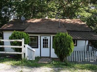 1925 Case Knife Rd, Pulaski, VA 24301