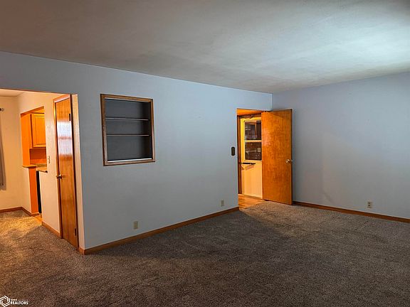 5th image of 502 6th Ave S