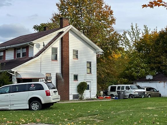 2nd image of 55 E Auburndale Ave