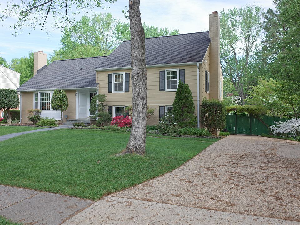 1st image of 1012 Emerald Dr