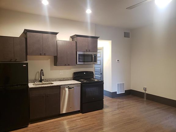 2nd image of 1513 Republic St #6