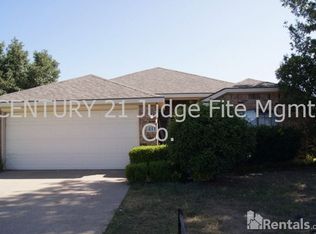 411 Wesley Ln, Duncanville, TX 75137